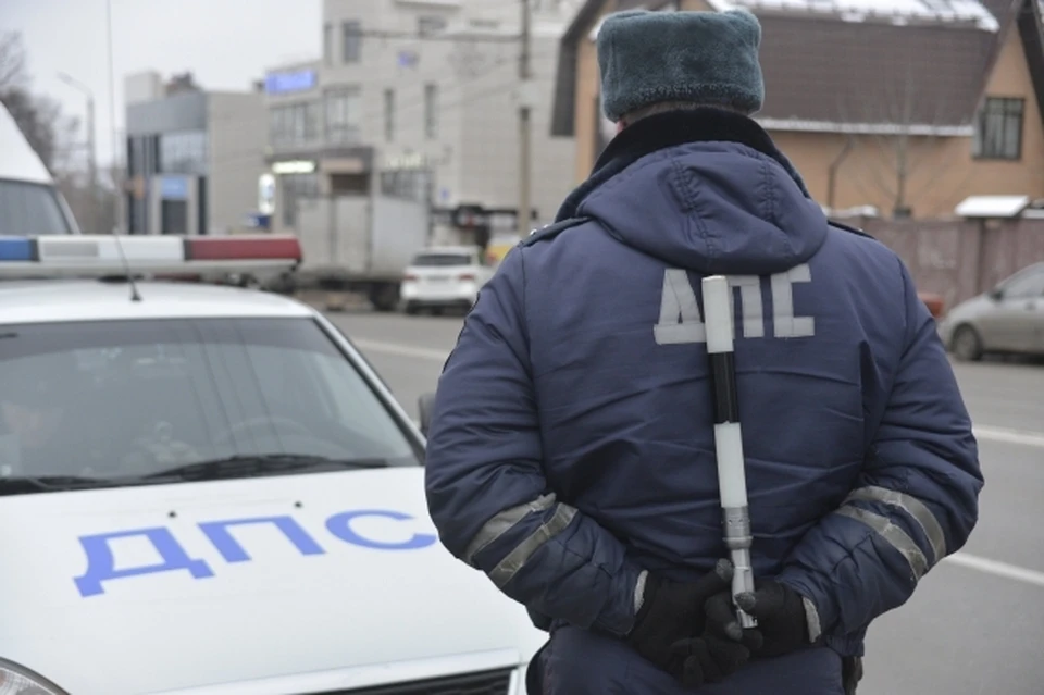 Сотрудники ГИБДД выясняют все обстоятельства и причины аварии. Фото: Архив КП