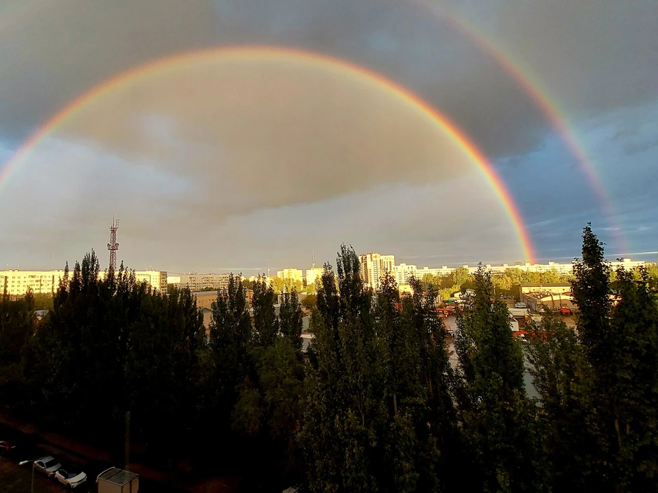 Радуга самара. Двойная Радуга. Самара двойная Радуга. Сентябрьские радуги. Радуга в Самаре сентябрь 2022.