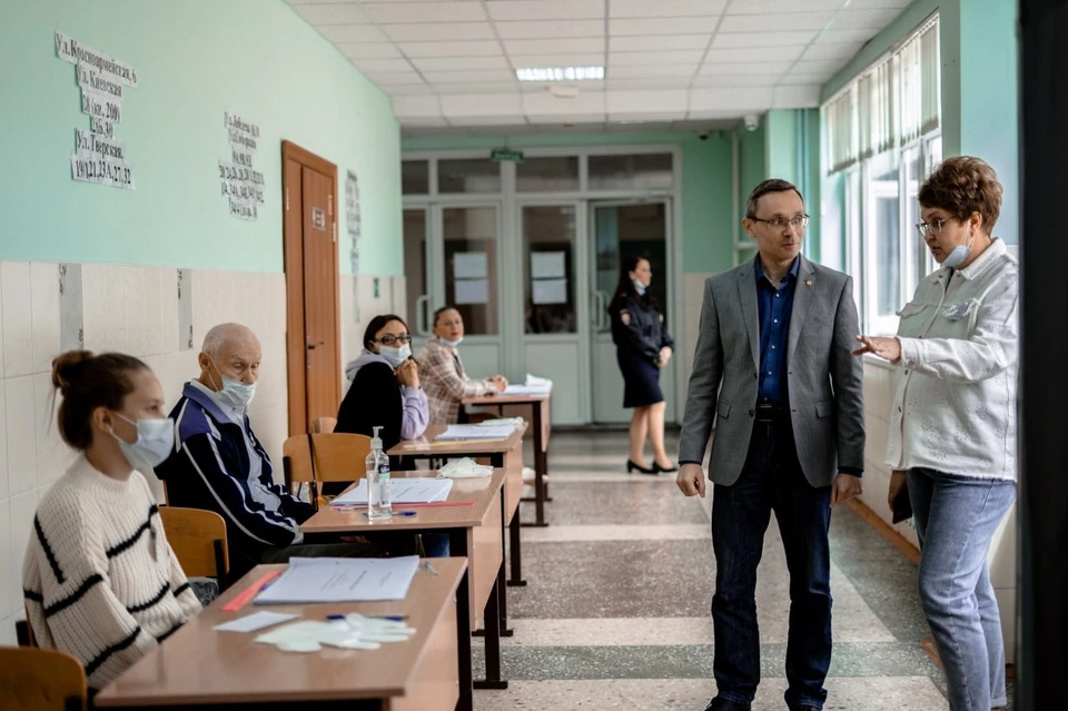 В Томской области за 10 сентября и начало 11 сентября почти 106 тысяч региона уже приняли участие в выборах нового губернатора. Фото: Избирательная комиссия Томской области