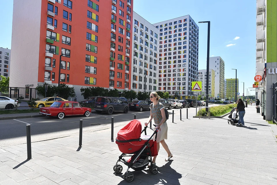 Реновация начинает менять привычные московские районы.