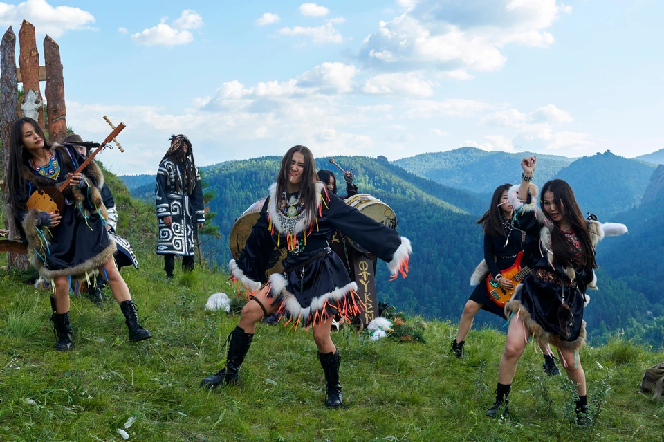 Красноярская этногруппа OTYKEN покоряет мир уникальной музыкой малочисленных народов. Фото: предоставлено OTYKEN