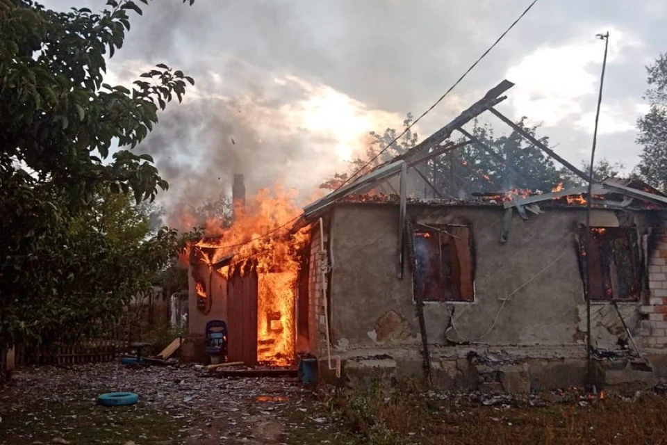 Стало известно, что в пожаре погибли трое детей. Фото: ГУ МЧС по Ростовской области
