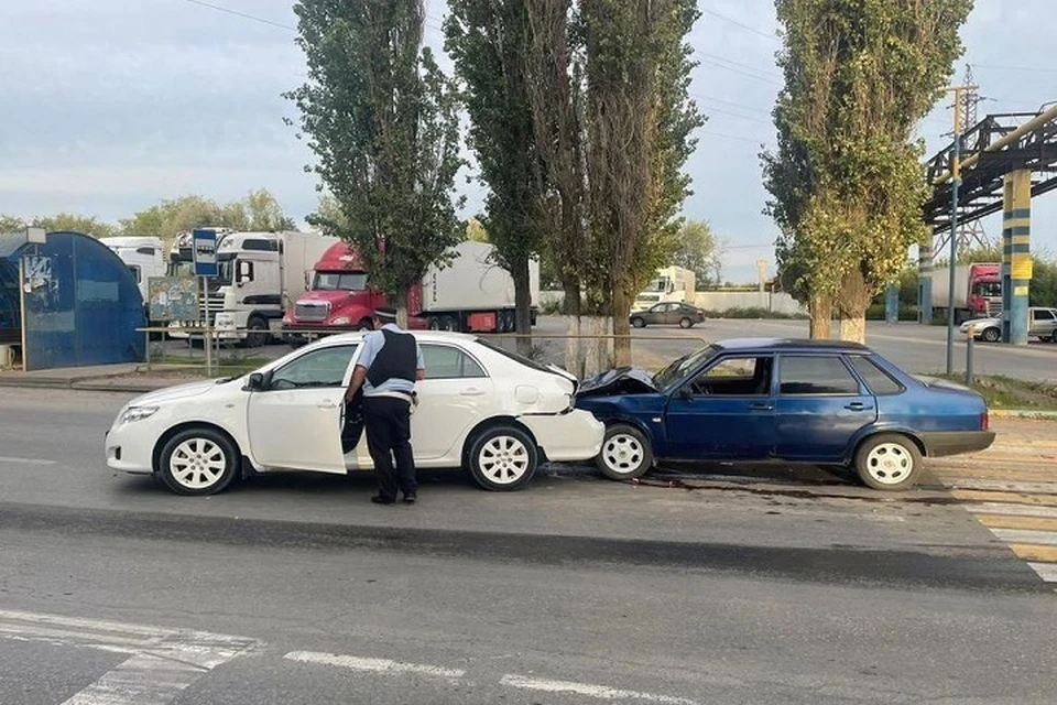 Столкнулись «ВАЗ-21099» и Toyota Corolla. Фото: отдел пропаганды УГИБДД