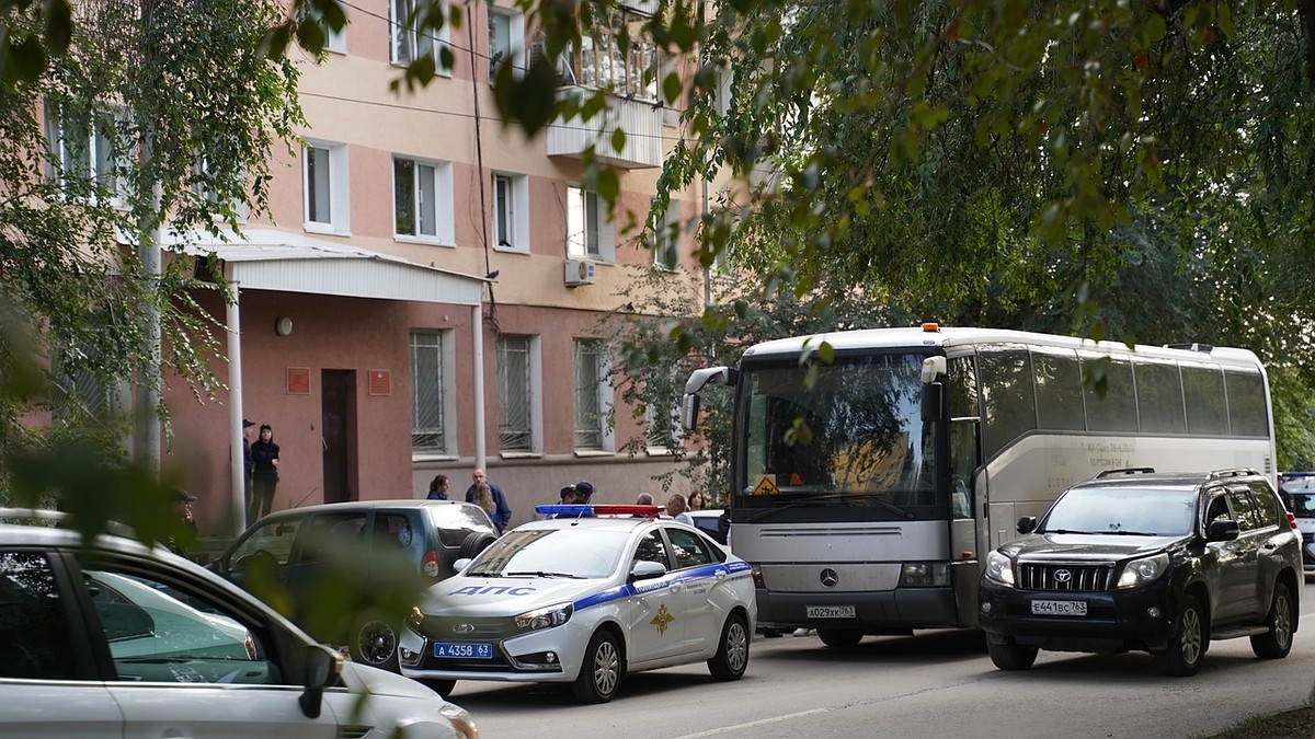 «Пришли сюда ради детей»: что в Самаре происходит в военкоматах после  объявления частичной мобилизации в сентябре 2022 года - KP.RU