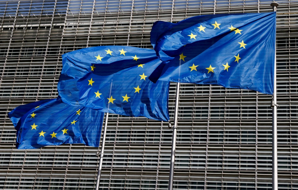 Еврокомиссия обсудит со странами ЕС вопрос о выдаче россиянам виз по гуманитарным соображениям
