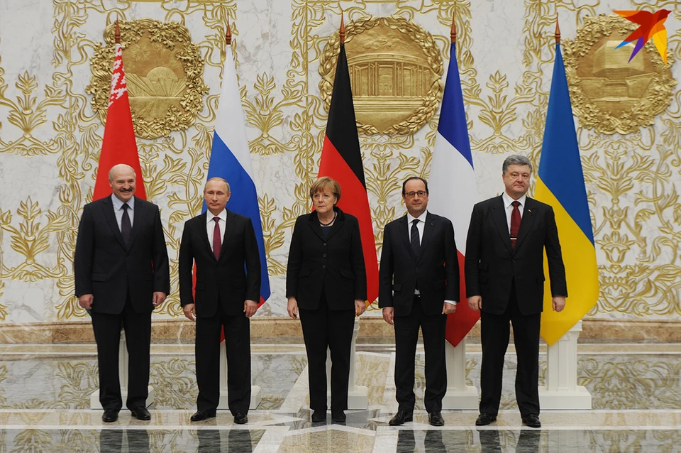 Александр Лукашенко, Владимир Путин, Ангела Меркель, Франсуа Олланд и Петр Порошенко в Минске в 2015 году.
