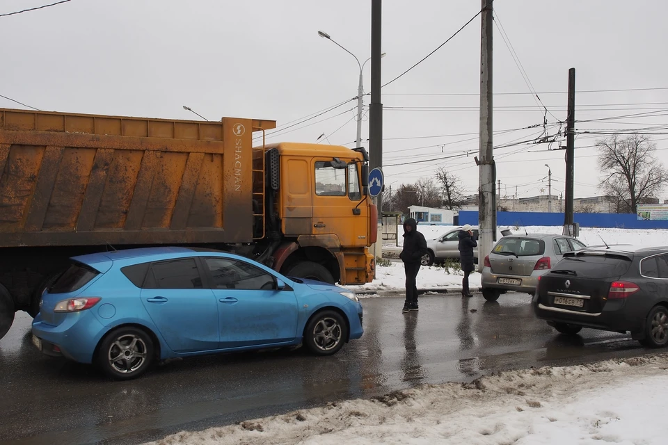 ГИБДД рекомендует томичам поменять летние шины на зимние