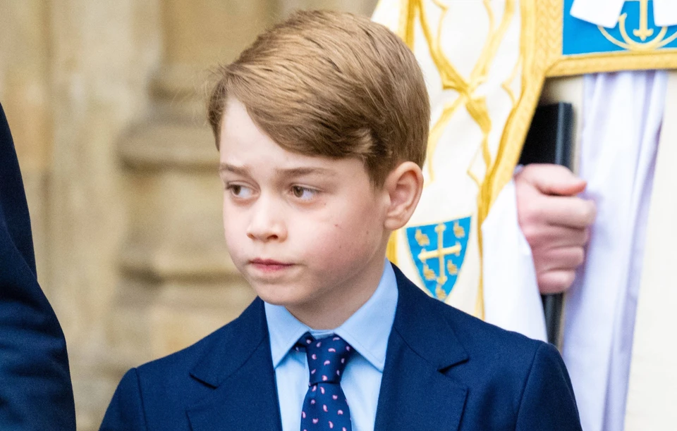 Внук британского короля Принц Джордж Уэльский угрожает одноклассникам
