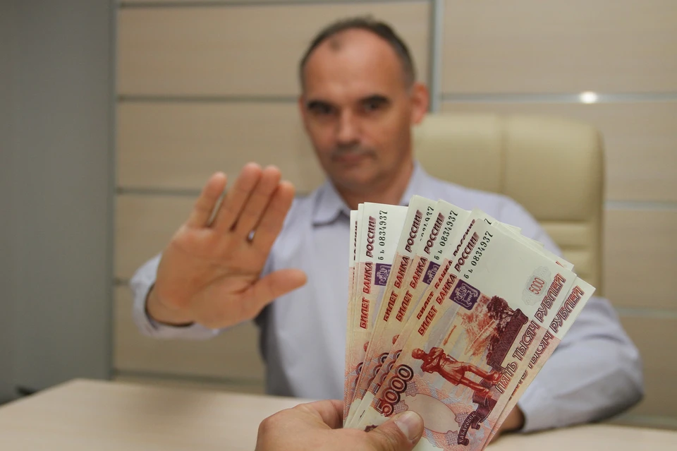 Пограничники 27 раз с апреля отказывались от денег