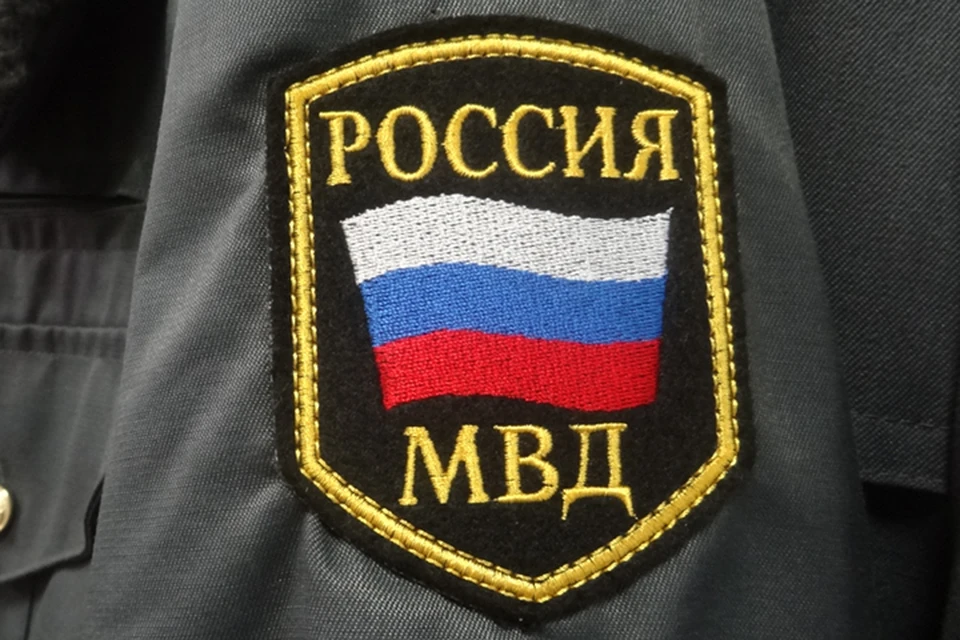 В Ишиме мать бросила на землю рыдающего грудничка и ушла.