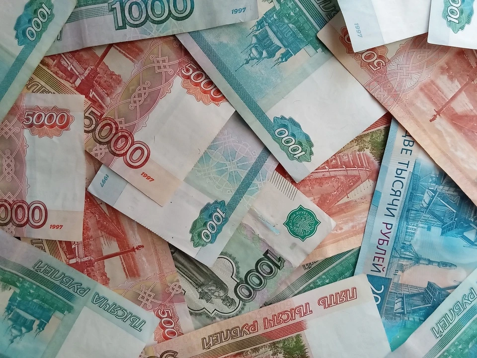 Житель Губкинского перевел мошенникам 1,3 миллиона рублей, думая, что разговаривает с полицейским