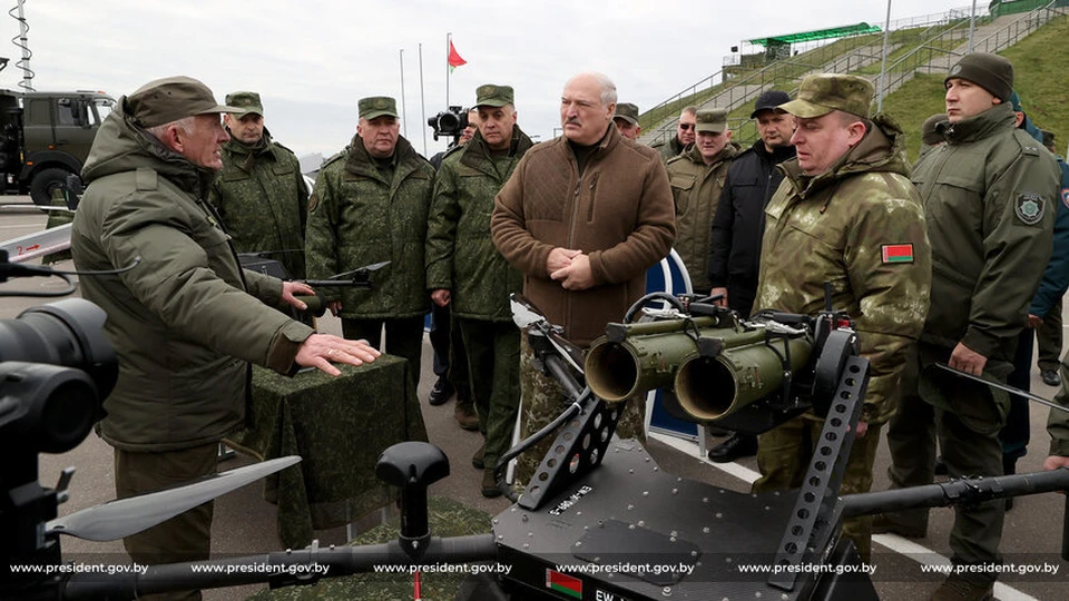 По словам Лукашенко, надо все предвидеть и всего опасаться. Фото: сайт президента Беларуси