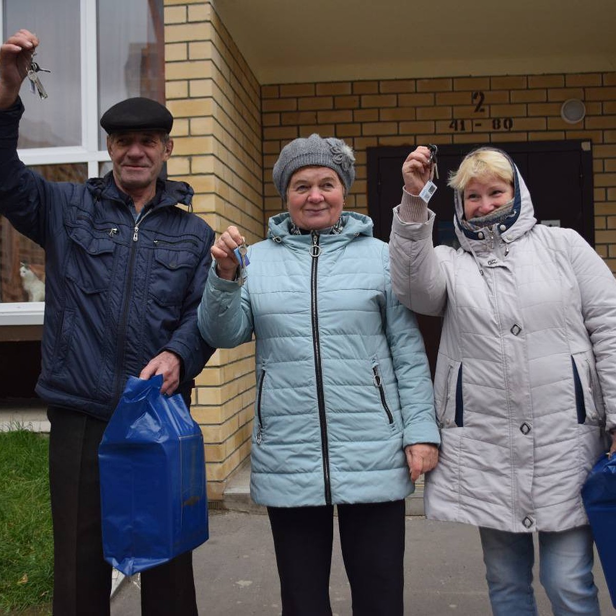 В Ульяновске одиннадцать семей переехали из аварийного жилья в новые  квартиры - KP.RU