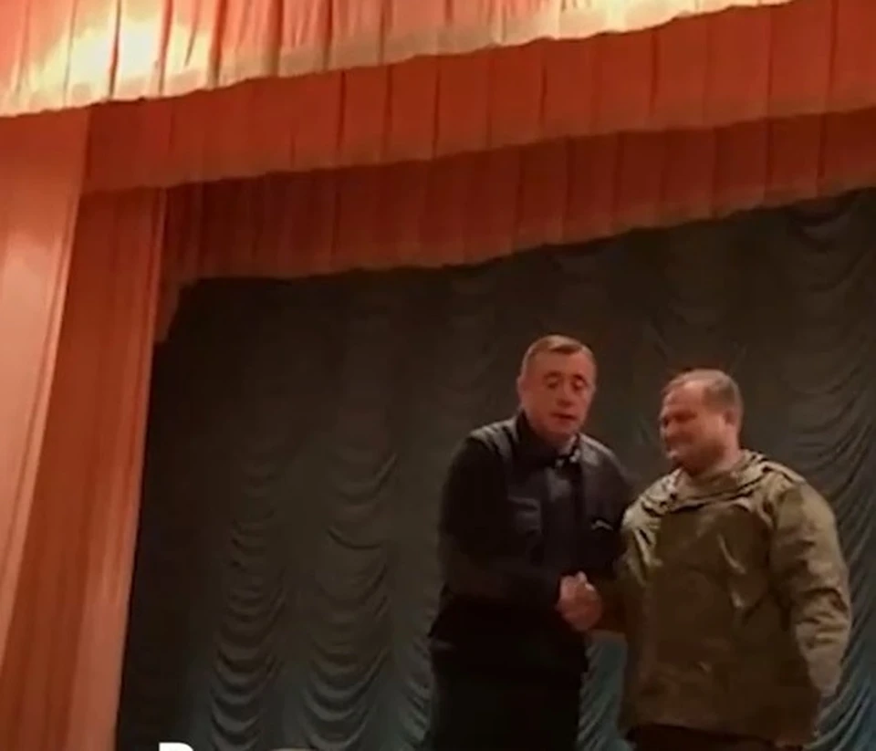 Поддержал сахалинских бойцов в зоне СВО Валерий Лимаренко.