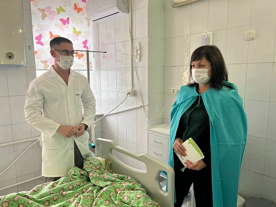 В больнице семья из Сургута лежит почти два месяца