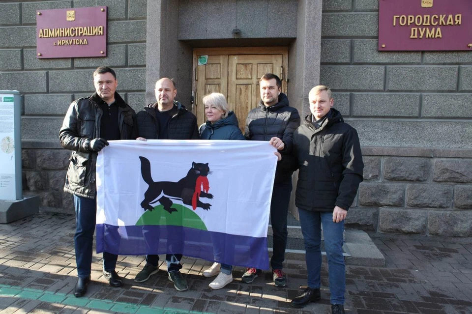 Позже культурным учреждениям привезут все для создания реквизита в театре