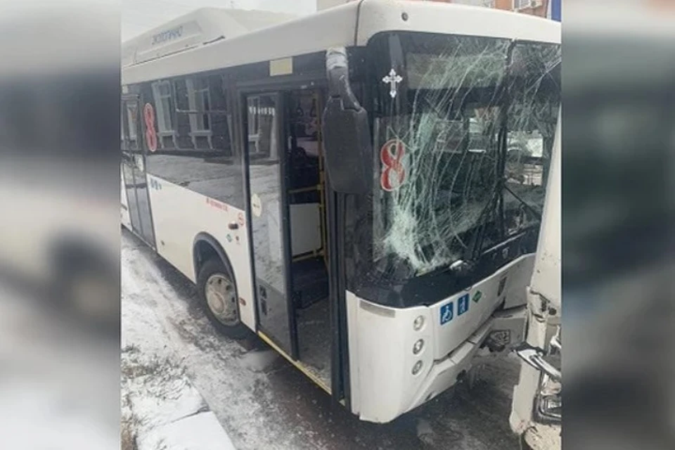 10 ДТП с пострадавшими произошло в Хабаровске из-за снегопада