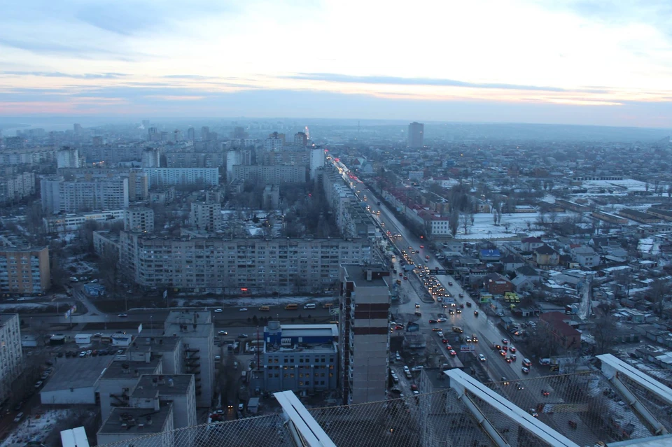 Вода полилась на Вторую Продольную.