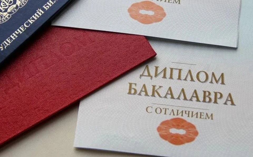 В Тюменской области мужчина устроился в полицию по поддельному диплому