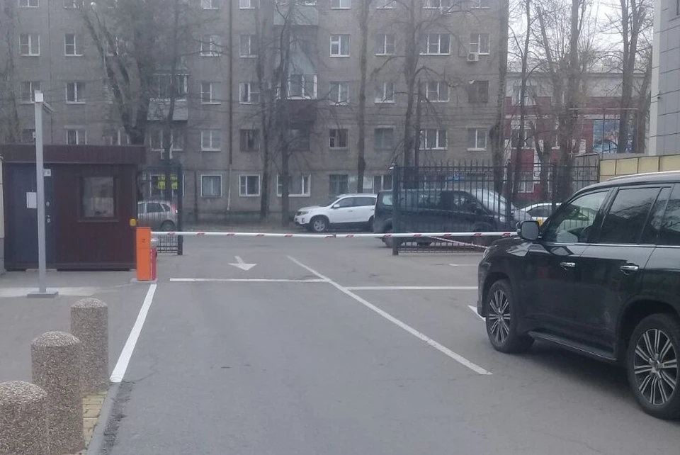 Всего установлено 130 таких заградительных устройств.
