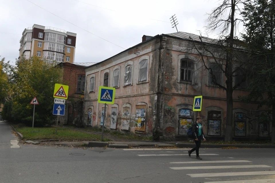 Более 280 аварийных домов войдут в новую программу расселения в Нижнем Новгороде.