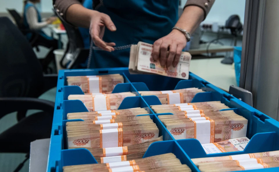 В Севастополе размер номинальной начисленной зарплаты в 2023 году вырастет на 6-10 %. Фото: zakonvremeni.ru