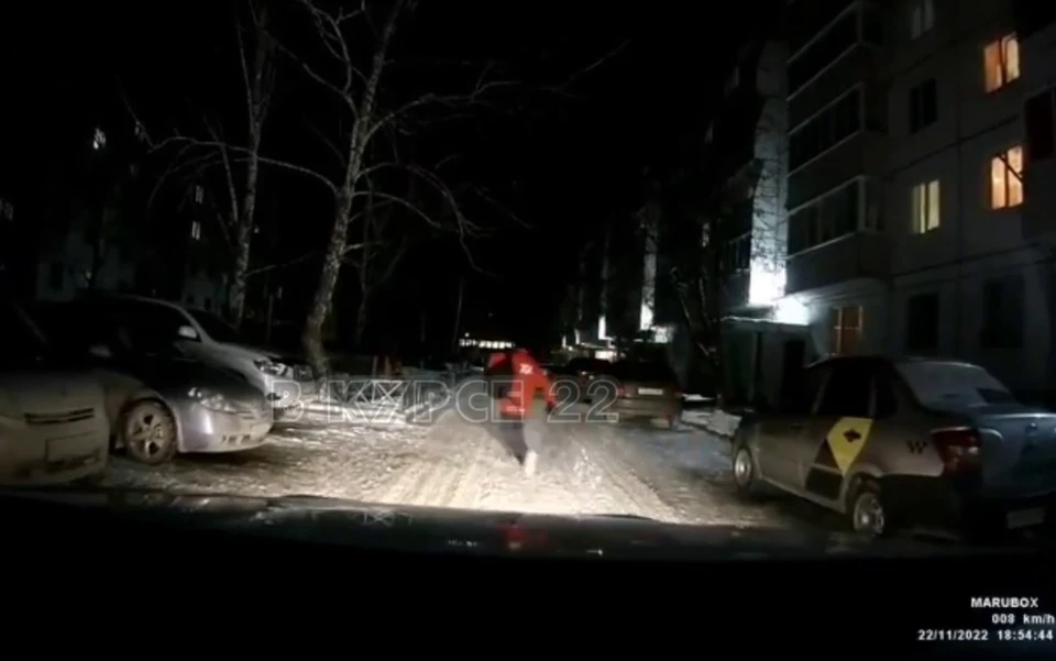 Скриншот видео из телеграм-канала «В курсе 22»
