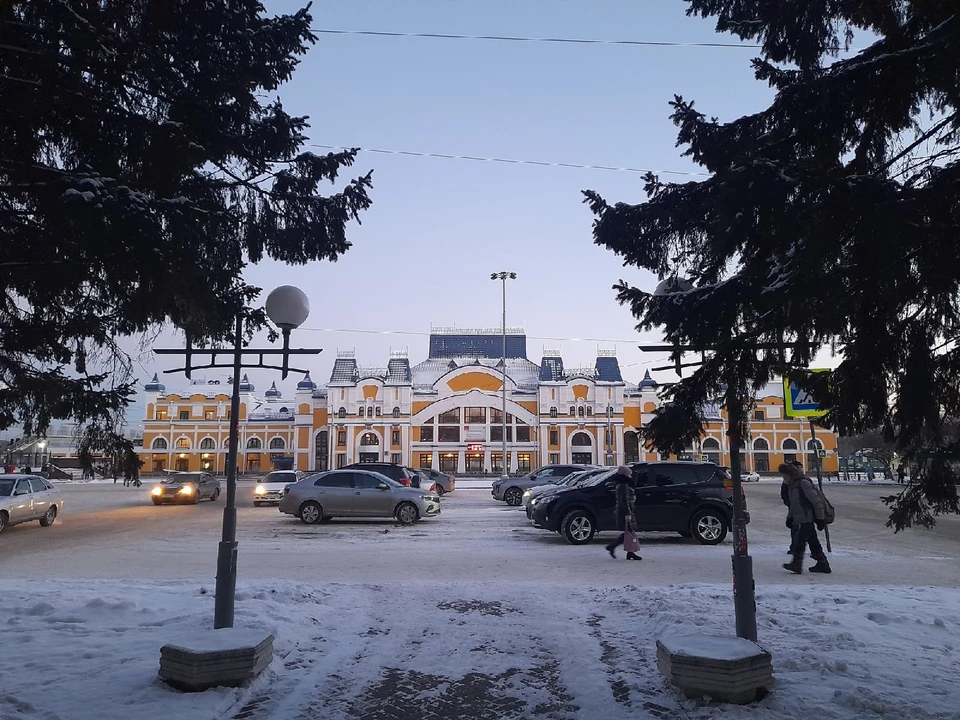 Днем температура воздуха составит до -25…-27°С.