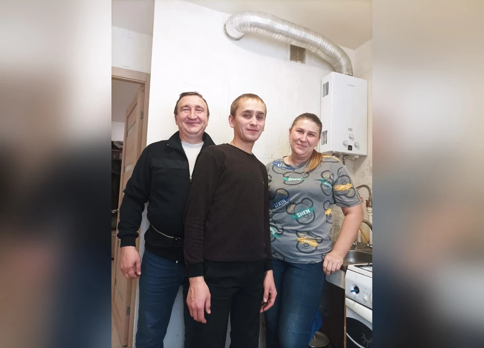 Трудовой коллектив в составе 34 человек собрал деньги и купил новую колонку.