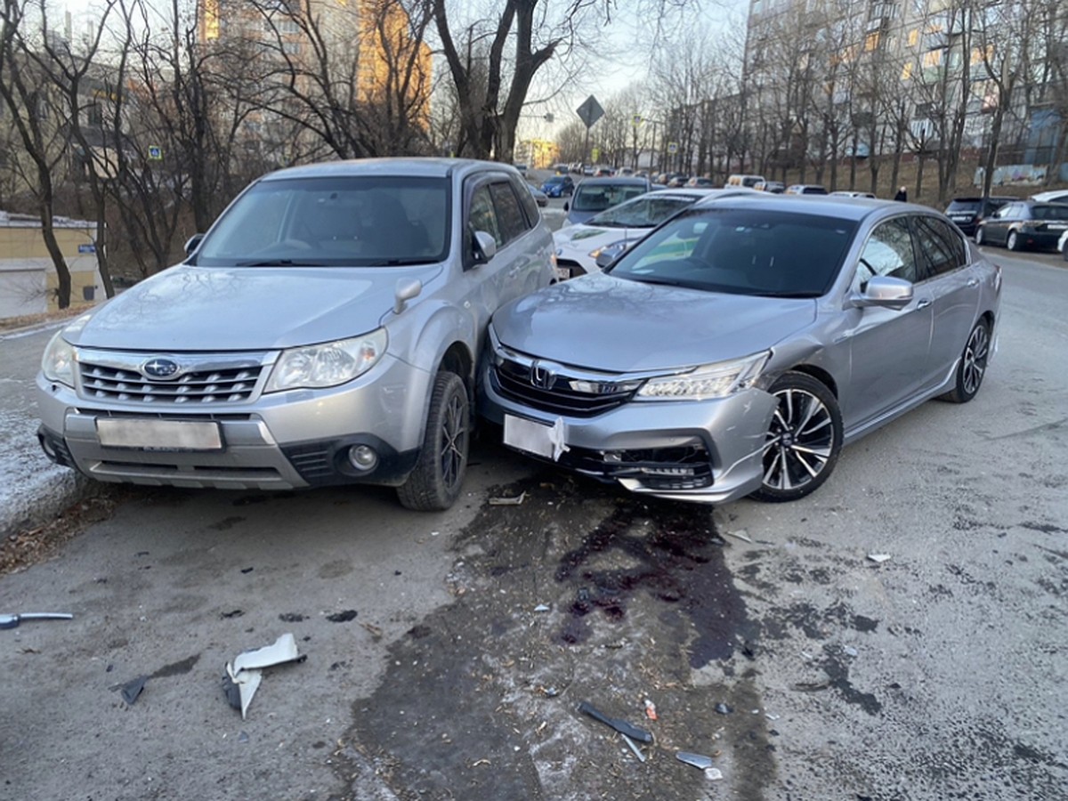 Подросток угнал автомобиль у родителей и устроил массовое ДТП во  Владивостоке в 2022 году: пострадавшие, наказание, подробности - KP.RU