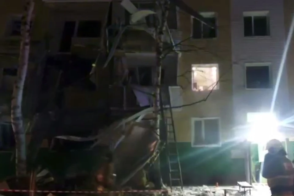 Число погибших в результате взрыва в доме в Нижневартовске возросло до шести. Фото: скрин видео МЧС