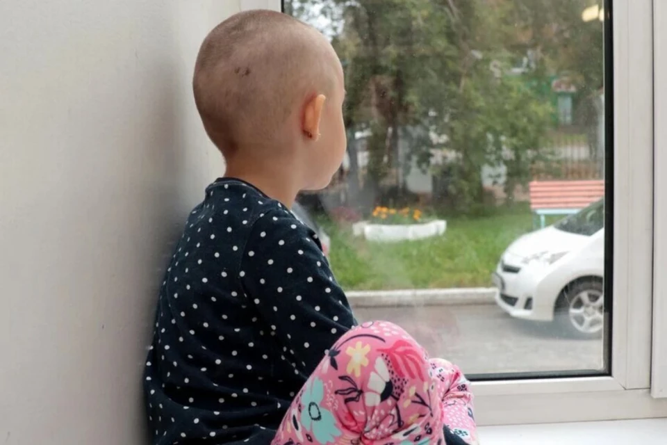 1 млн рублей выплатят родителям девочки, на которую упал металлический шар в Иркутске. Фото: пресс-служба Ивано-Матренинской детской клинической больницы.