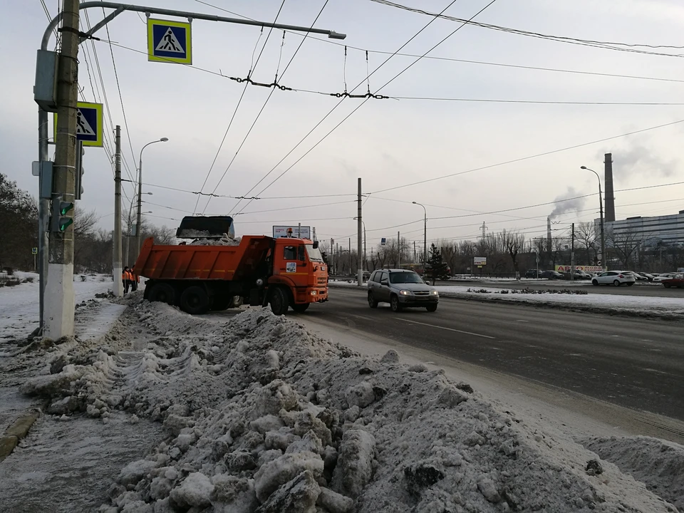 Волгоград закупает 5 КДМ для уборки дорог