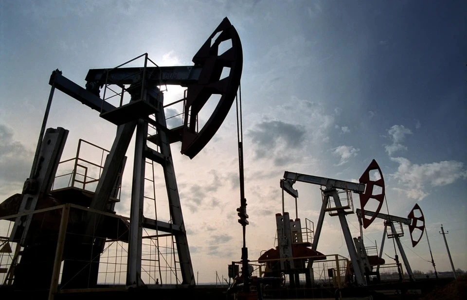 Цена российской нефти Urals упала до 43,72 доллара за баррель