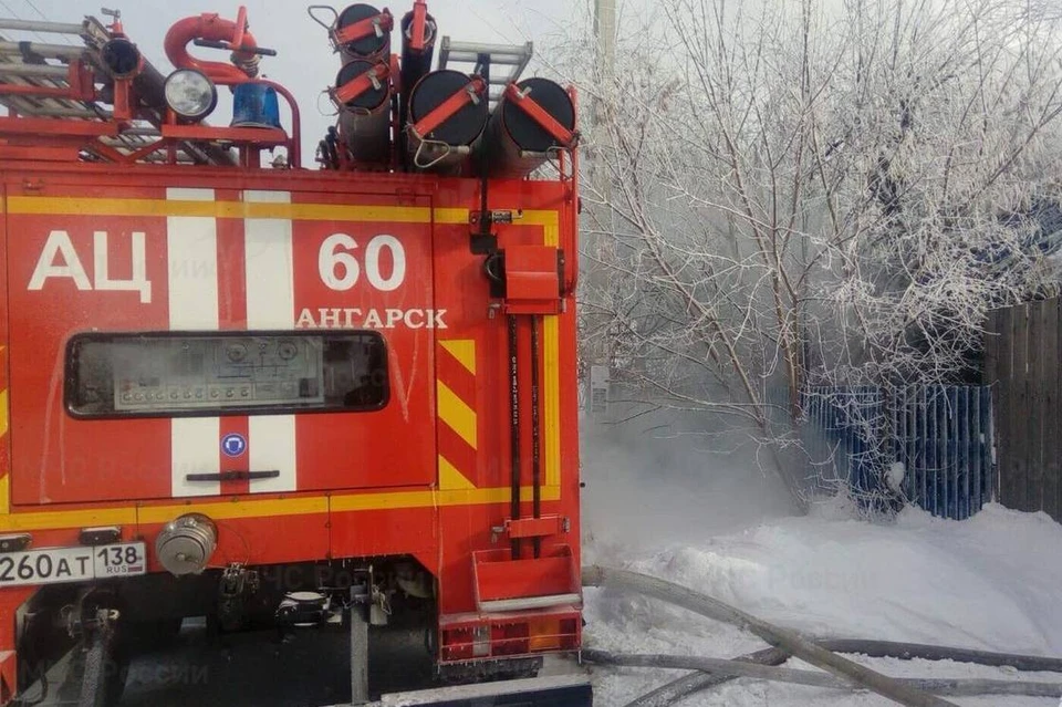 Пожар на промплощадке локализовали на площади 2500 кв м в Ангарске