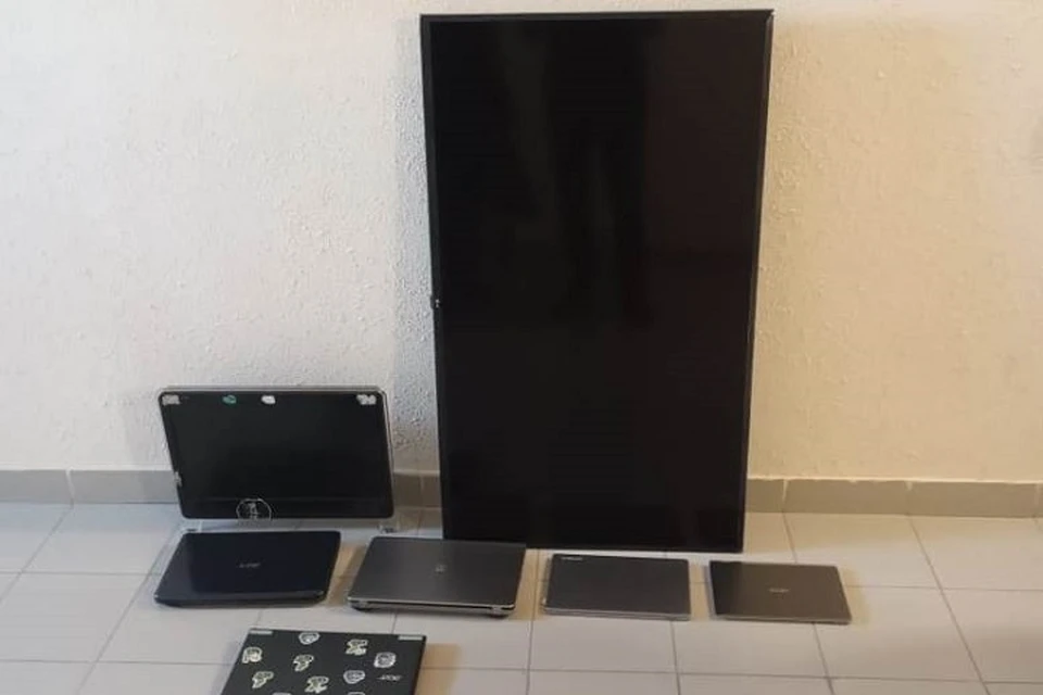 Ничего себе, родня! Внук обокрал собственных бабушку и дедушку на ...