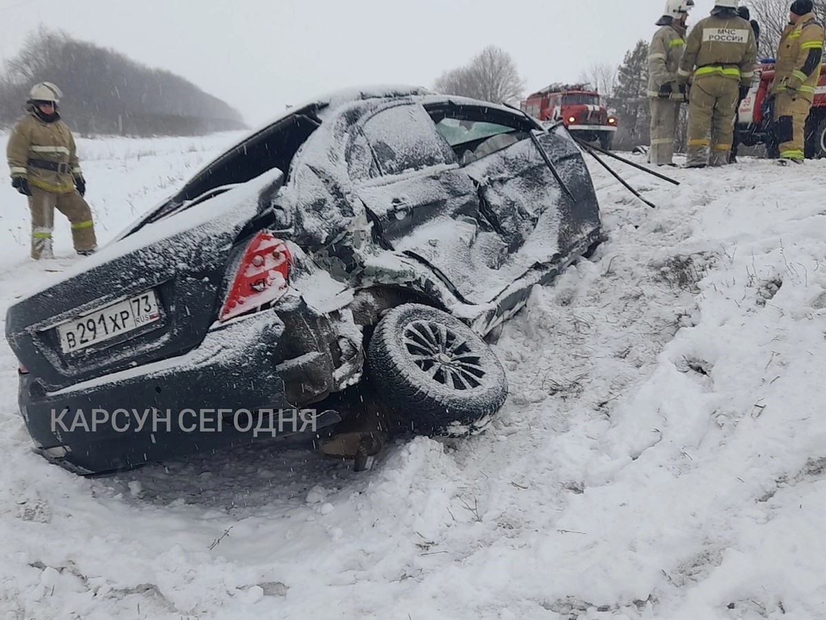 В Карсунском районе под Ульяновском один человек погиб и четверо пострадали  при столкновении «Джили» и «Тойоты» - KP.RU