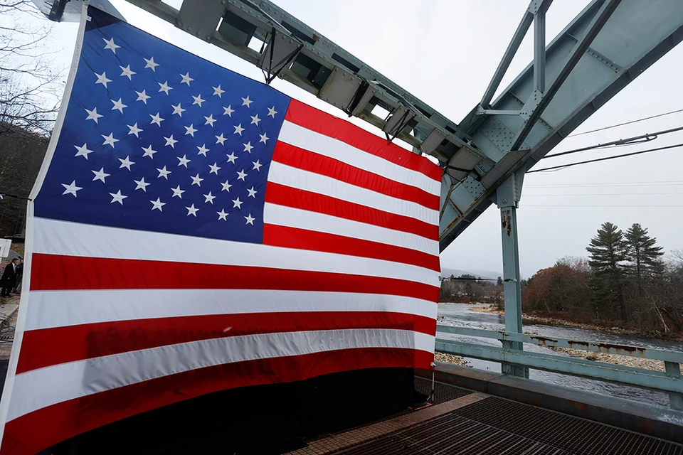 В США пограничники бегут со службы из-за нелегальных мигрантов.