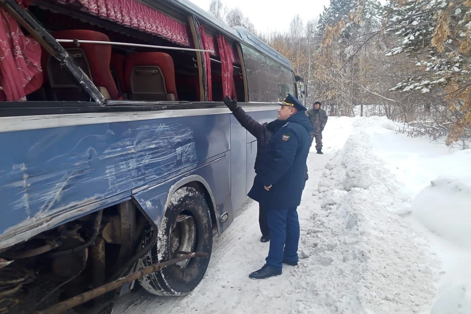 Стало известно, какие травмы получили дети, пострадавшие в ДТП с автобусом и грузовиком под Новосибирском. Фото: прокуратура НСО.