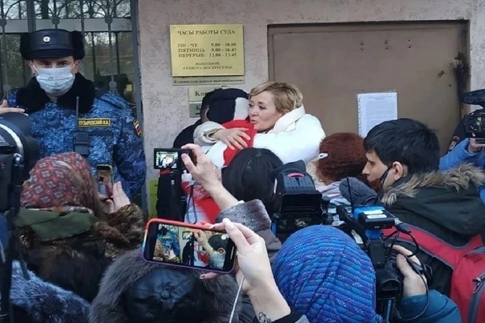 Премьера документальной картины состоялась 28 октября.