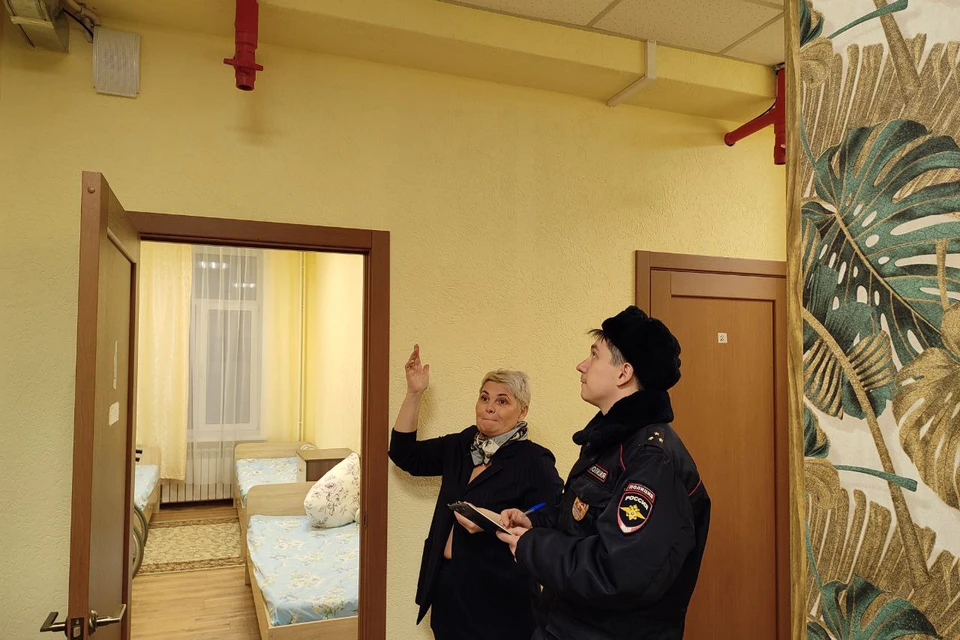 В Кузбассе все социальные организации по поручению губернатора проверяют на пожарную безопасность. Фото: пресс-служба правительства региона.