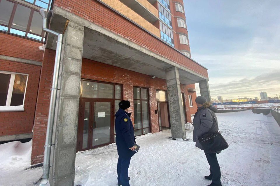 В Новосибирске 192 дольщика долгостроя на Ельцовской наконец-то получили свои квартиры.