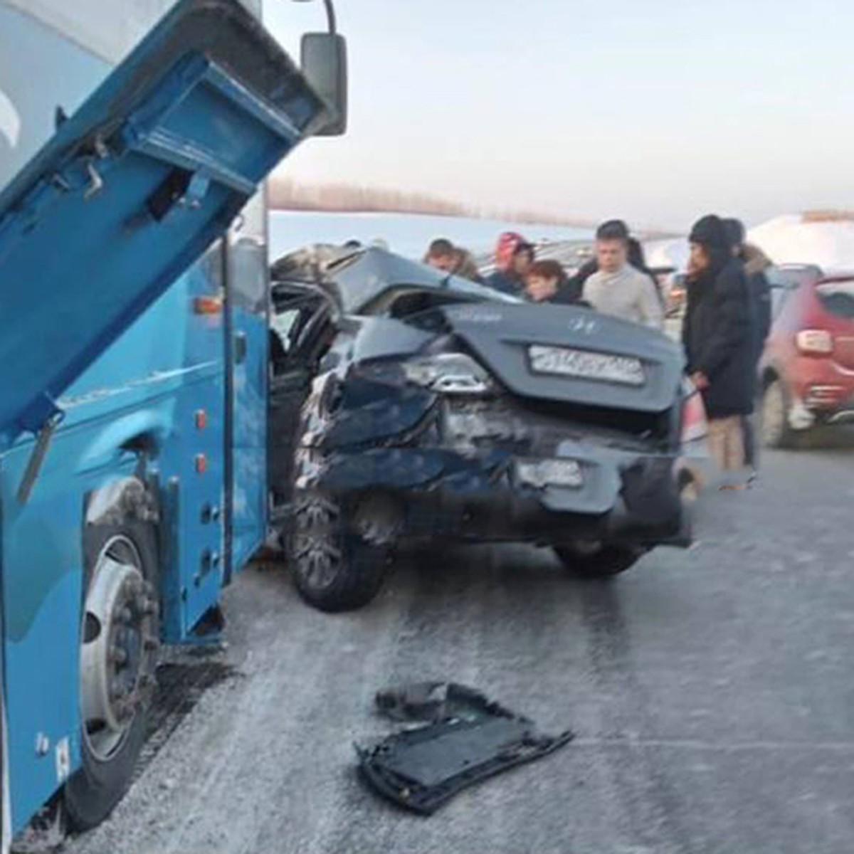 Два человека пострадали в ДТП с пассажирским автобусом «Ленинск-Кузнецкий - Кемерово» - KP.RU