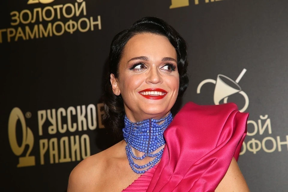 Певица Слава.