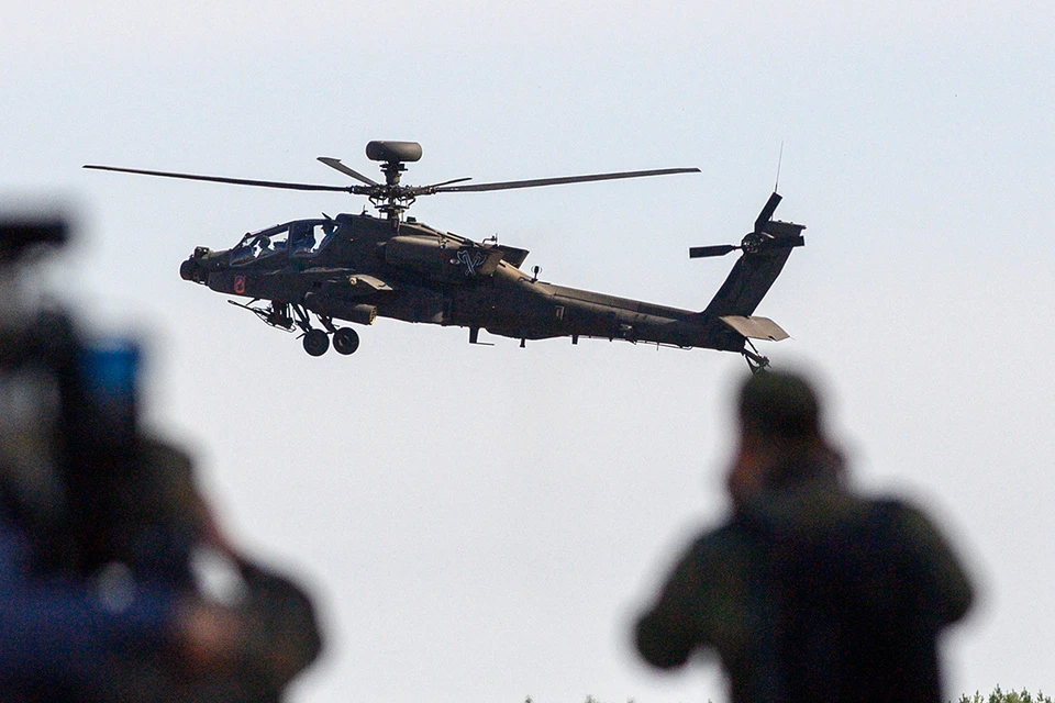 Новость про вертолеты "Апачи" для Украины оказалась фейком.