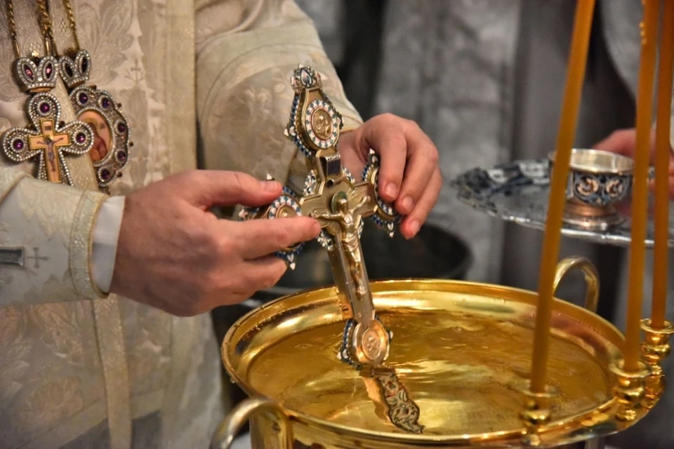 Крещенские богослужения начались в сочельник. Фото: oren-eparh.ru