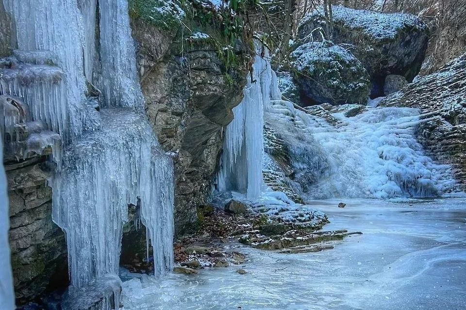 Замерзшие водопады запечатлели туристы Фото: @oreolka80