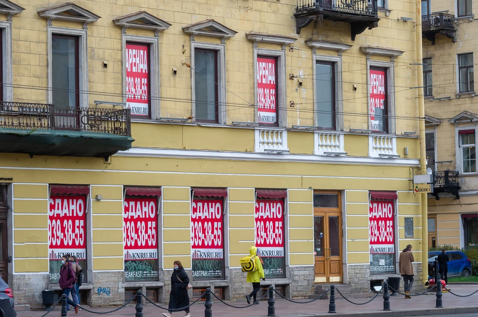 Объем предложения арендного жилья в Петербурге упал на 15–20%