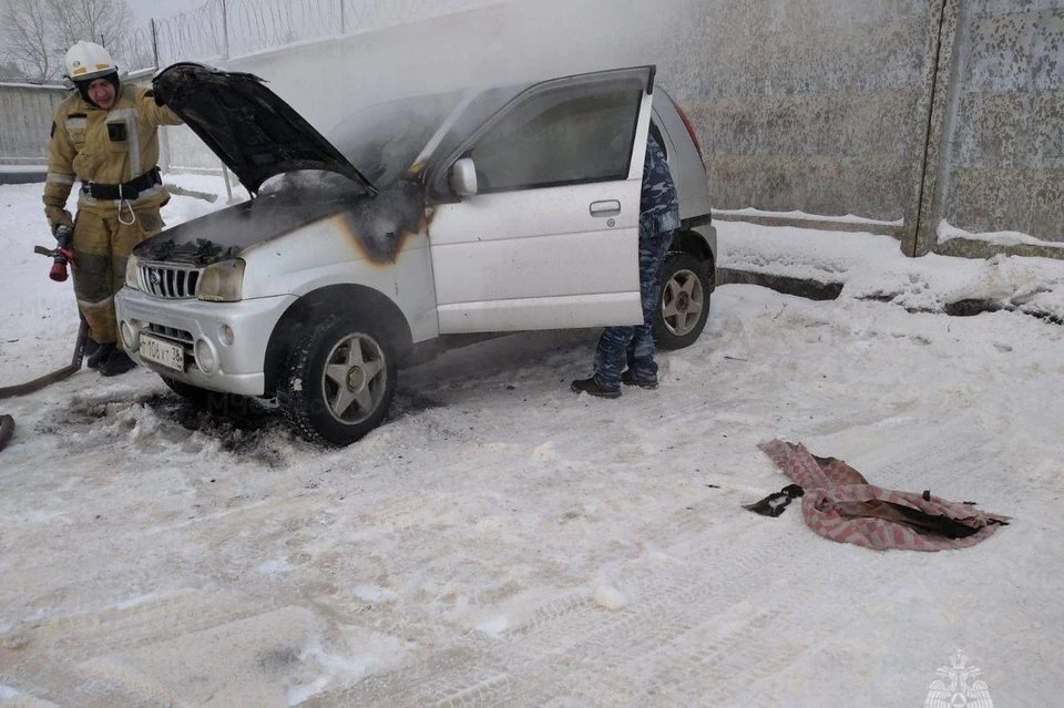 10 автомобилей сгорели в Иркутской области 23 января