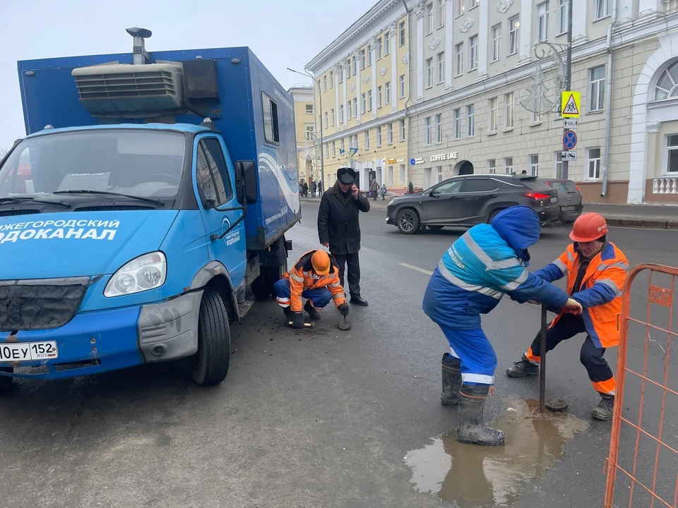 На месте происшествия работают сотрудники водоканала. Фото: Нижегородский водоканал.